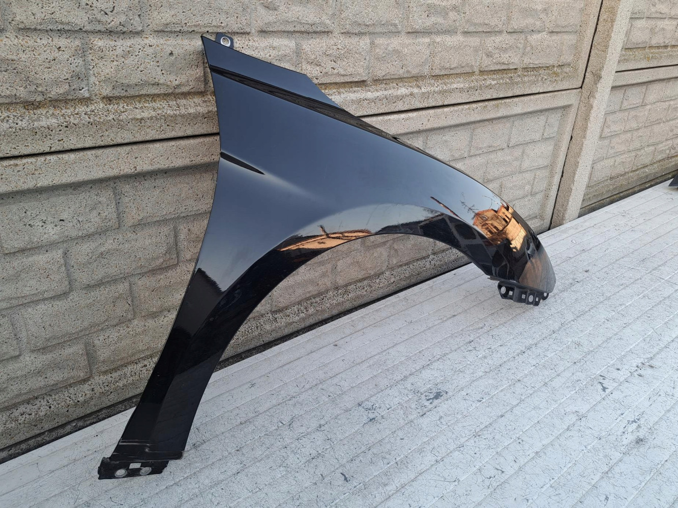 HYUNDAI I40 I 40 BŁOTNIK PRAWY PRZEDNI - (17157955906)