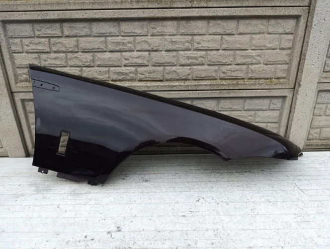 ROLLS-ROYCE WRAITH 2013– BŁOTNIK PRAWY PRZÓD - (17195860891)
