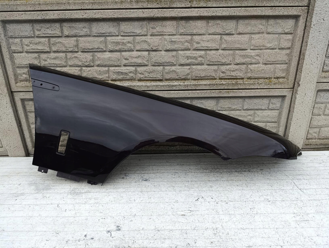 ROLLS-ROYCE WRAITH 2013– BŁOTNIK PRAWY PRZÓD - (17195860891)