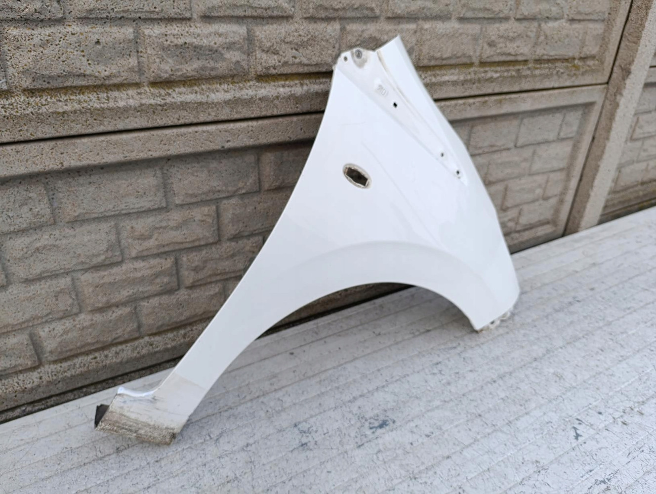 PEUGEOT 108 2014-2021 BŁOTNIK PRAWY PRZEDNI - (17196000889)