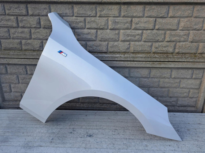 BMW 5 G60 BŁOTNIK PRAWY 2023- - (17196111461)