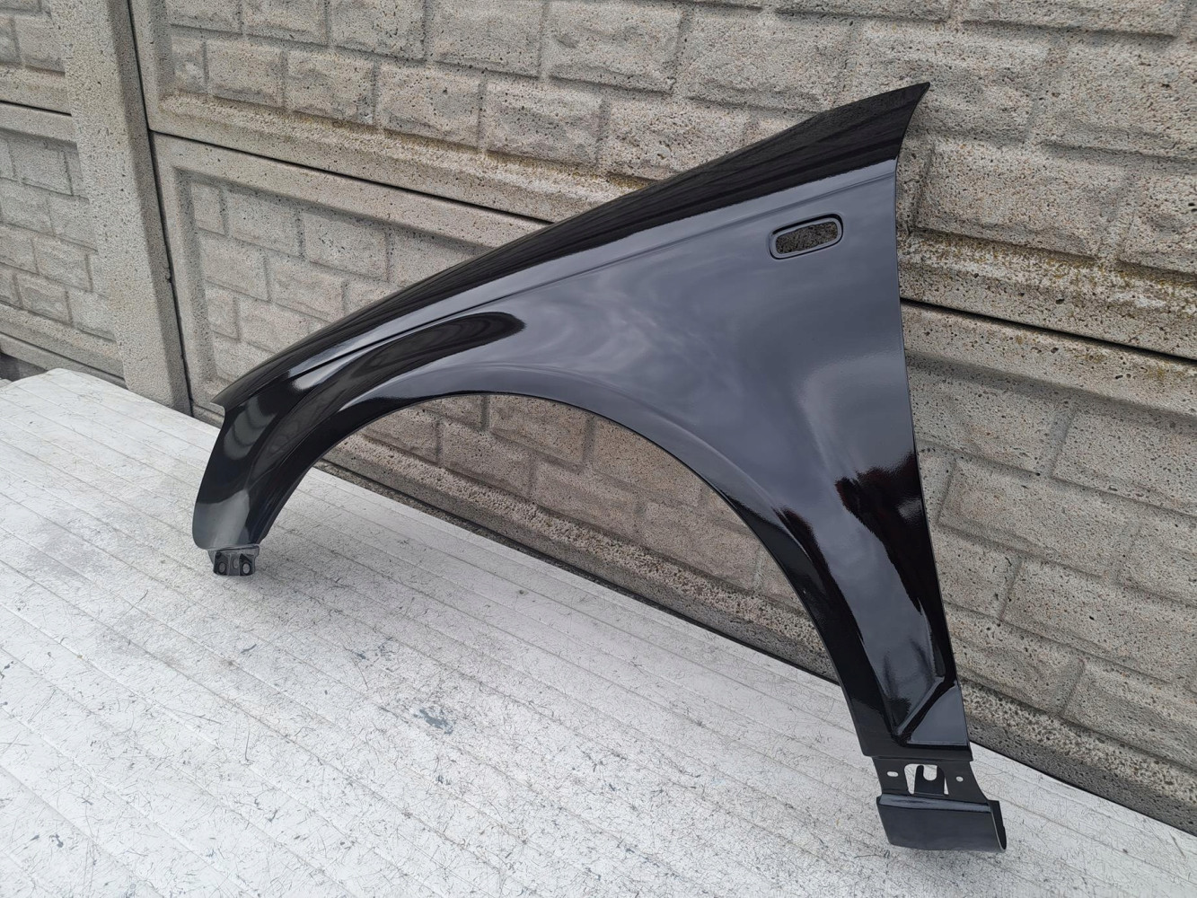 AUDI A3 8P0 03-08 PRZED LIFT BŁOTNIK PRZEDNI LEWY - (17196181923)