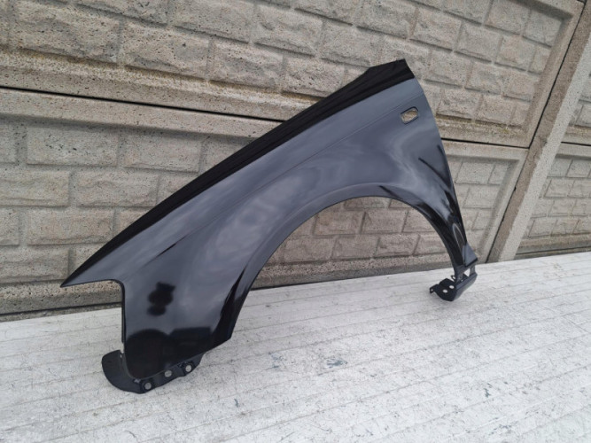 AUDI A3 8P0 03-08 PRZED LIFT BŁOTNIK PRZEDNI LEWY - (17196181923)