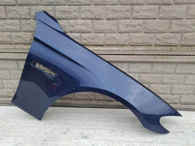 BMW 5 V F10 F11 2009-2017 BŁOTNIK PRAWY PRZEDNI - (17196278028)