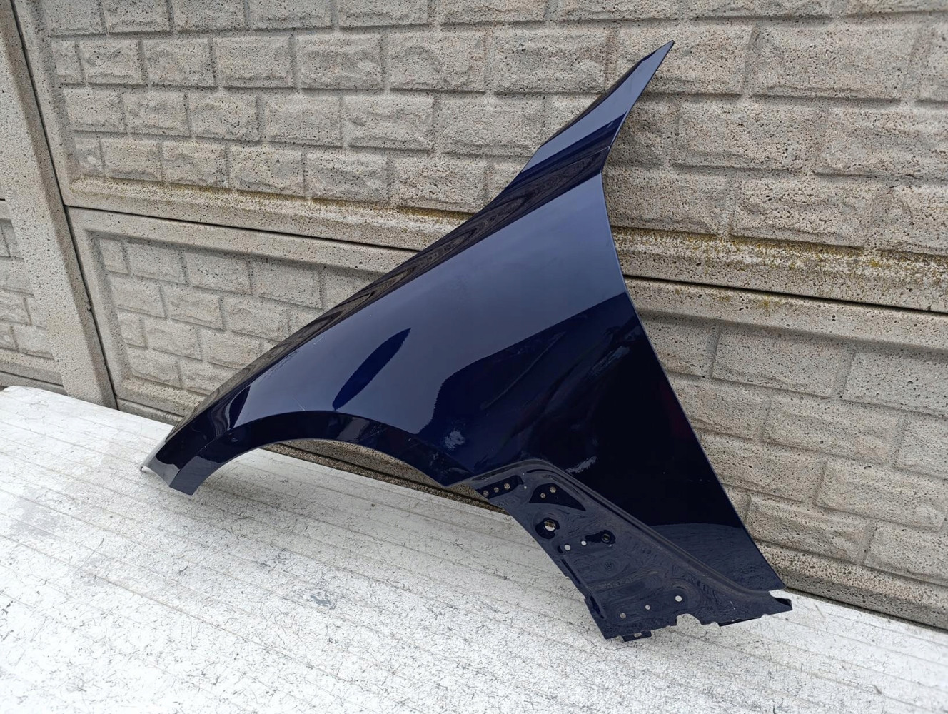 BMW I4 i4 G24 G26 GRAN COUPE BŁOTNIK LEWY - (17233064080)