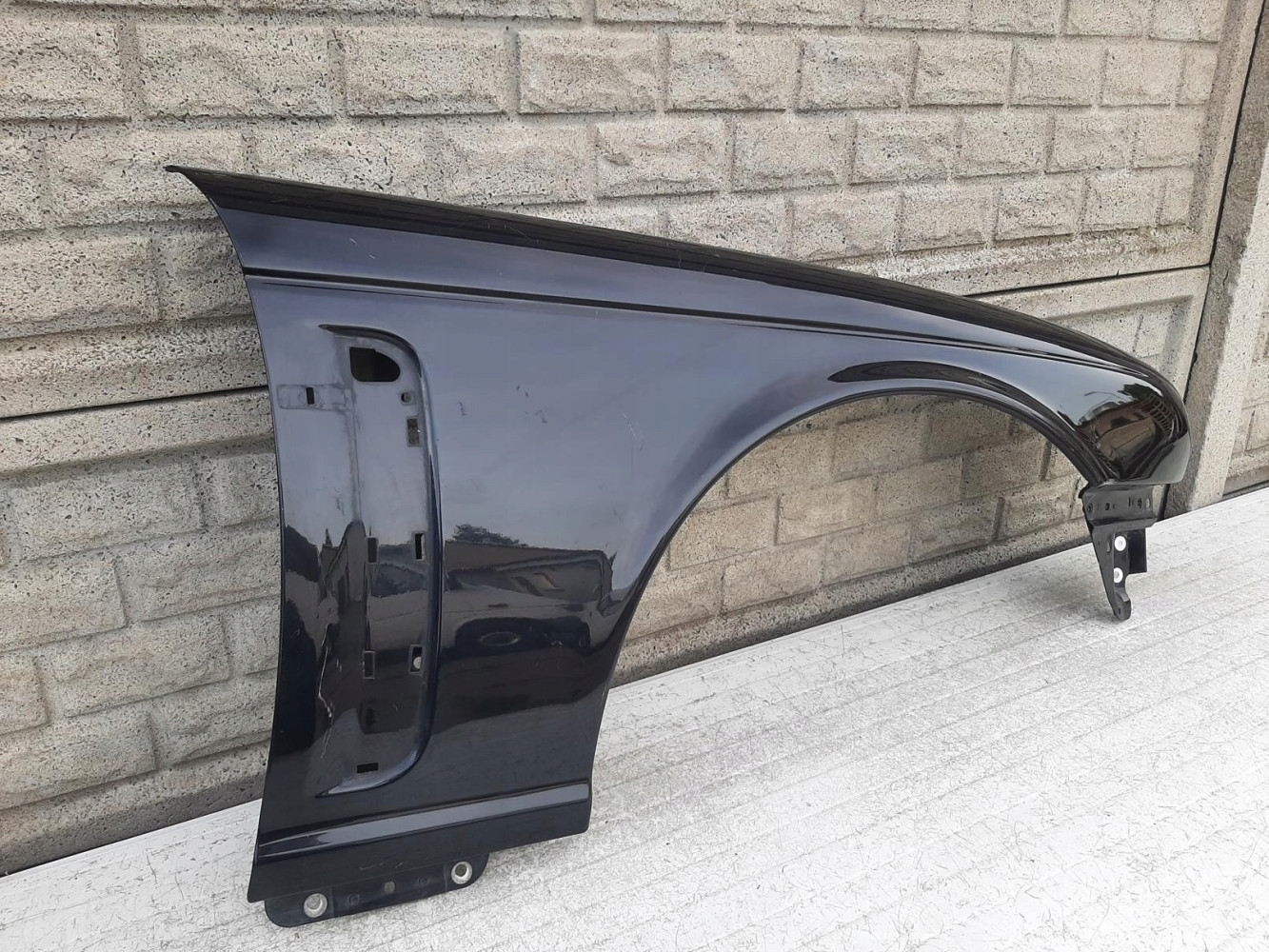 JAGUAR XJR XJ X350 LIFT BŁOTNIK PRZEDNI PRAWY - (12203898890)