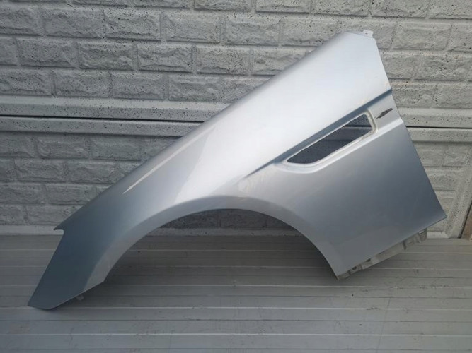 MERCEDES SLK W 172 W172 BŁOTNIK PRZEDNI LEWY - (17241713487)