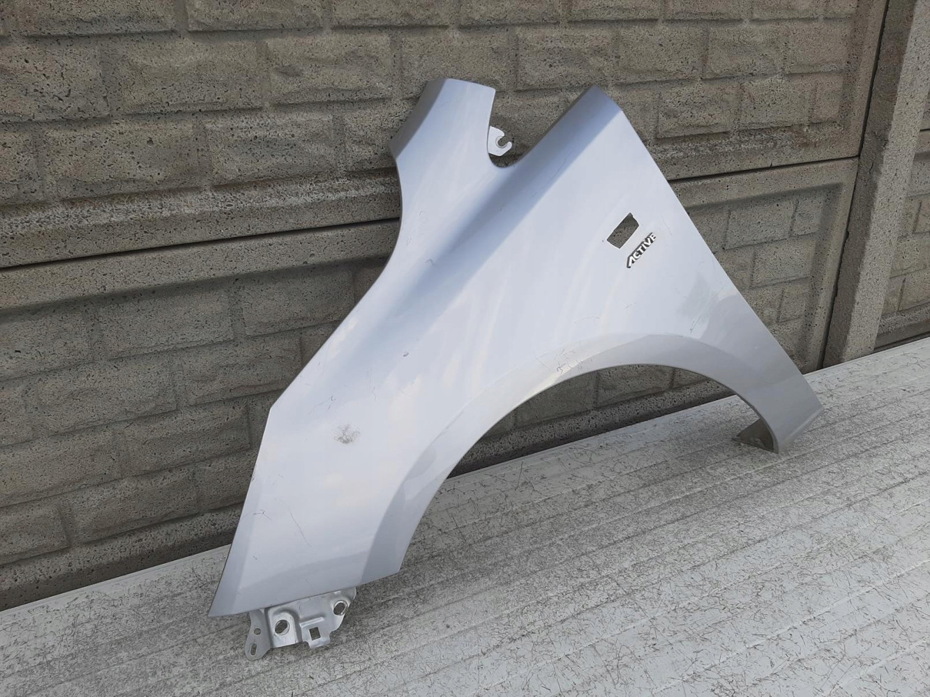 OPEL CORSA E 15-19 BŁOTNIK PRZEDNI LEWY - (12213246951)