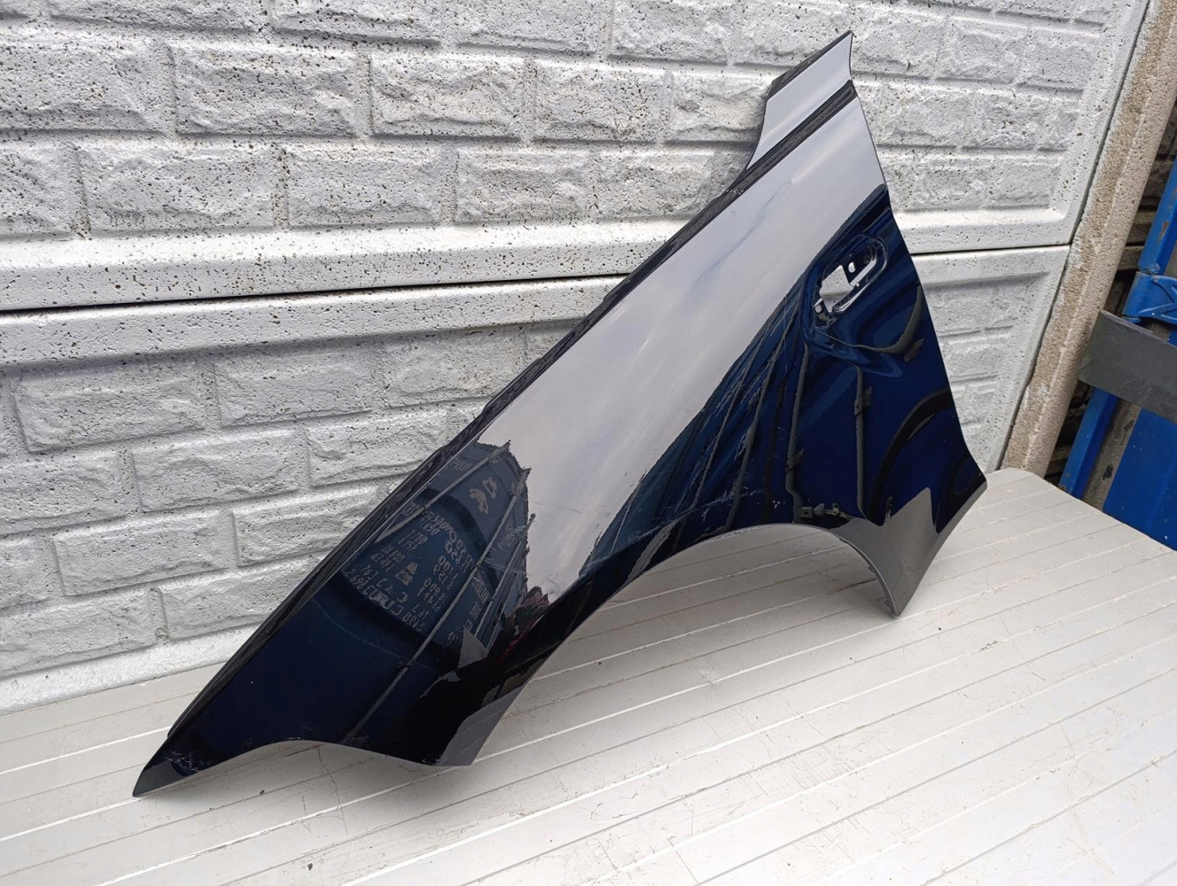BMW F87 M2 BŁOTNIK PRZEDNI LEWY - (17270569283)