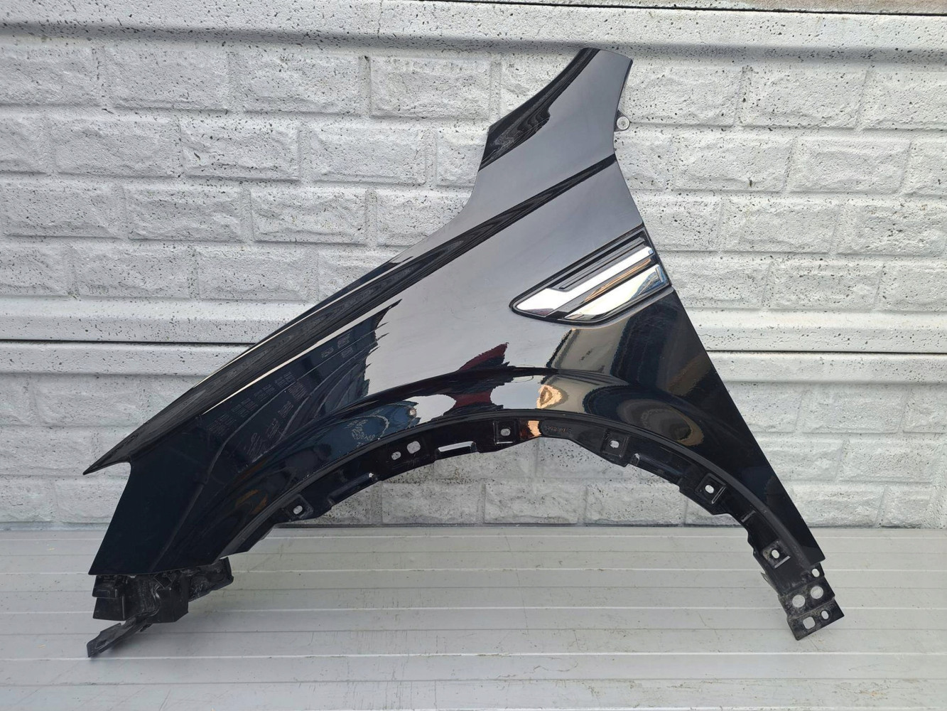RENAULT ARKANA BŁOTNIK LEWY PRZEDNI - (17278949057)