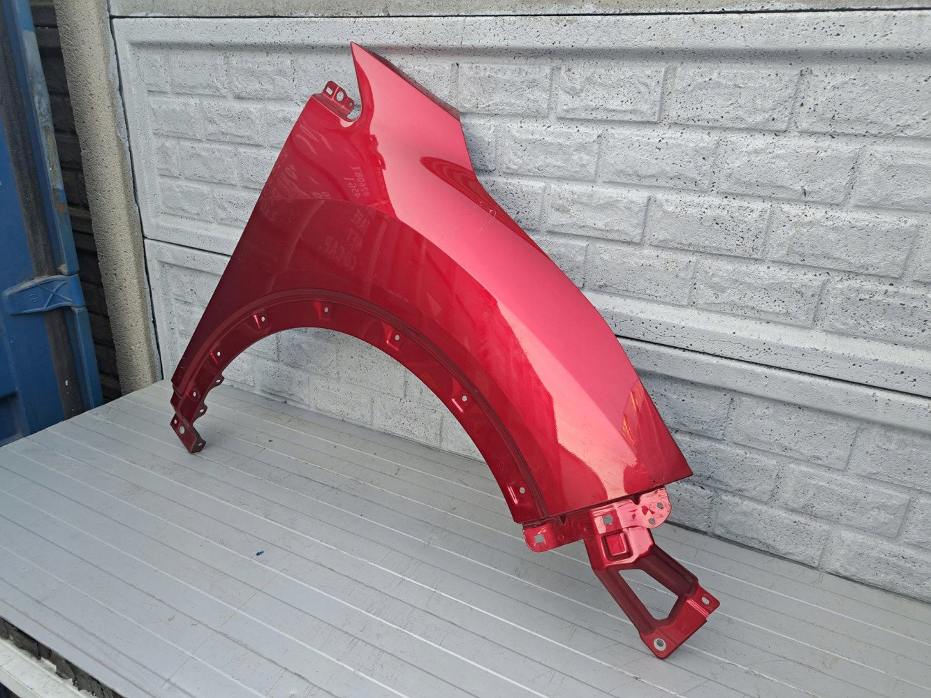 MITSUBISHI ECLIPSE CROSS 18- 21 BŁOTNIK PRAWY - (17279083940)