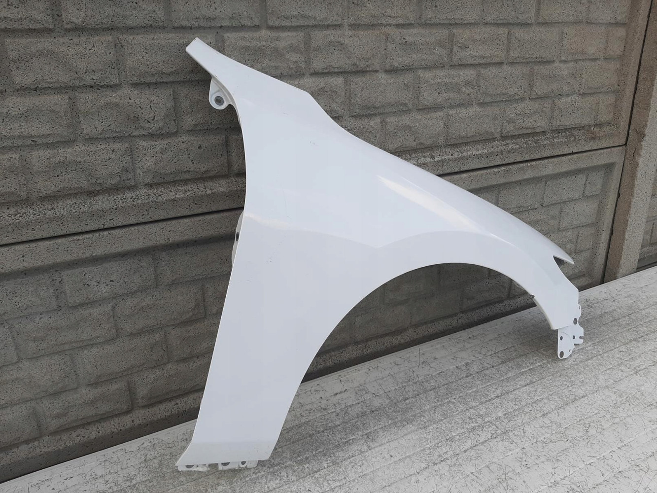 MAZDA III 3 2019 -2022 BŁOTNIK PRAWY PRZEDNI - (12215854746)