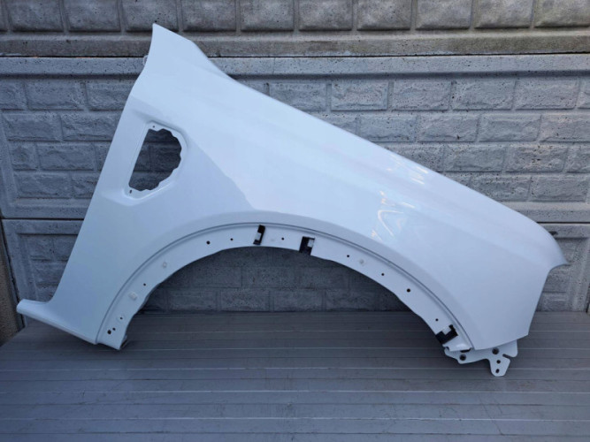FORD RANGER EVEREST BŁOTNIK PRAWY PRZEDNI - (17288917335)