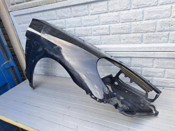 PORSCHE PANAMERA 970 BŁOTNIK PRAWY PRZEDNI - (17299883043)