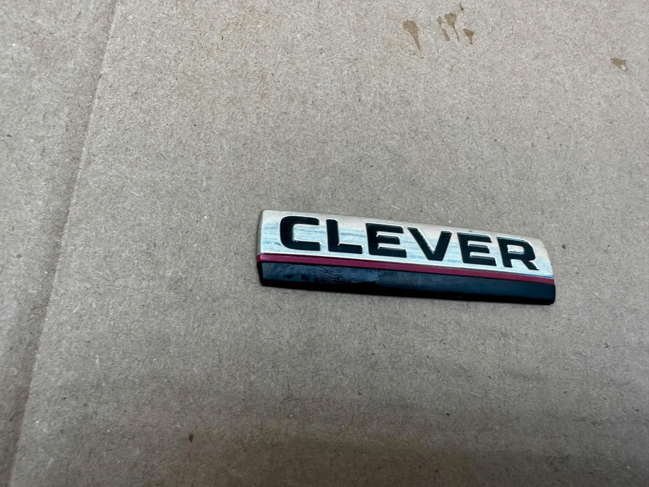 SKODA CLEVER EMBLEMAT ZNACZEK ORYGINAŁ - (17317592956)