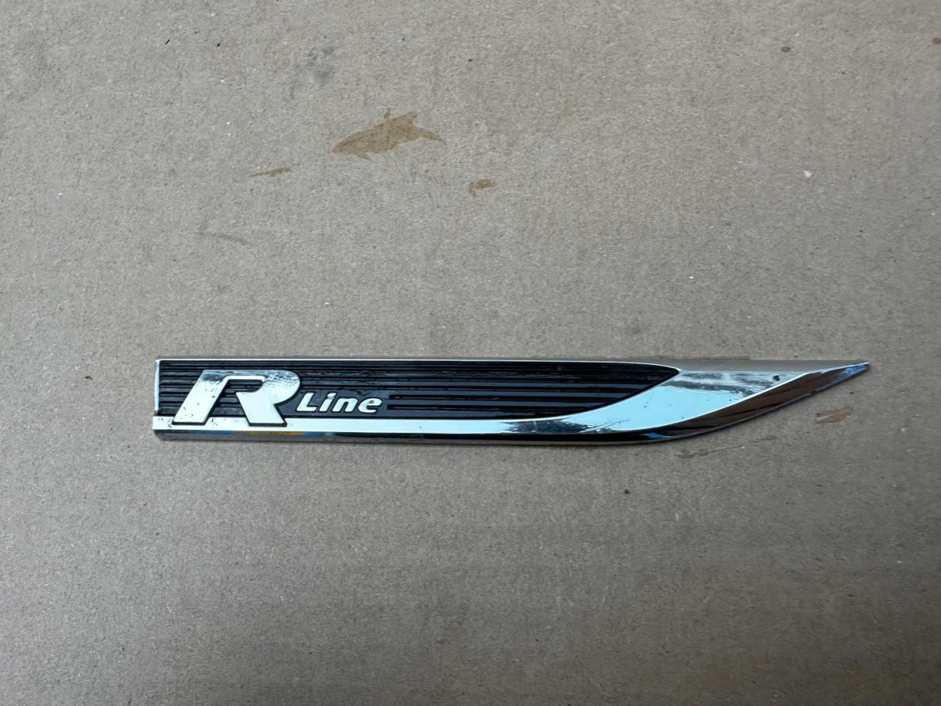 VW GOLF VII RLINE EMBLEMAT ZNACZEK ORYGINAŁ - (17317735755)
