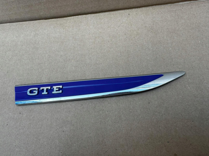 VW PASSAT B8 GTE EMBLEMAT ZNACZEK ORYGINAŁ - (17317843381)