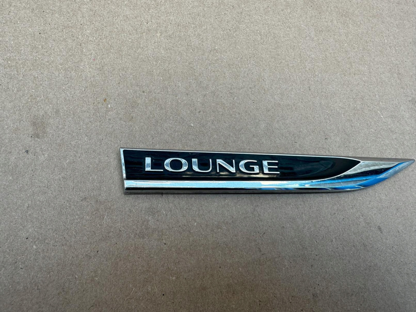 Golf VII LOUNGE EMBLEMAT ZNACZEK ORYGINAŁ - (17317889155)