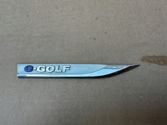 VW VOLKSWAGEN E-GOLF VII EMBLEMAT ZNACZEK ORYGINAŁ - (17318155336)