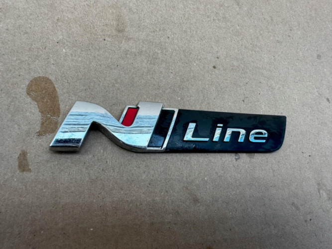 HYUNDAI I20 III N-LINE EMBLEMAT ZNACZEK ORYGINAŁ - (17318173771)