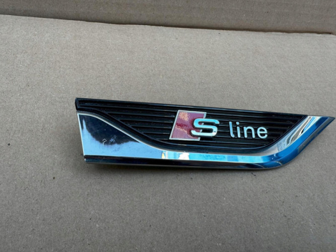 AUDI A5 8W S LINE S-LINE EMBLEMAT ZNACZEK ORYGINAŁ - (17318239459)