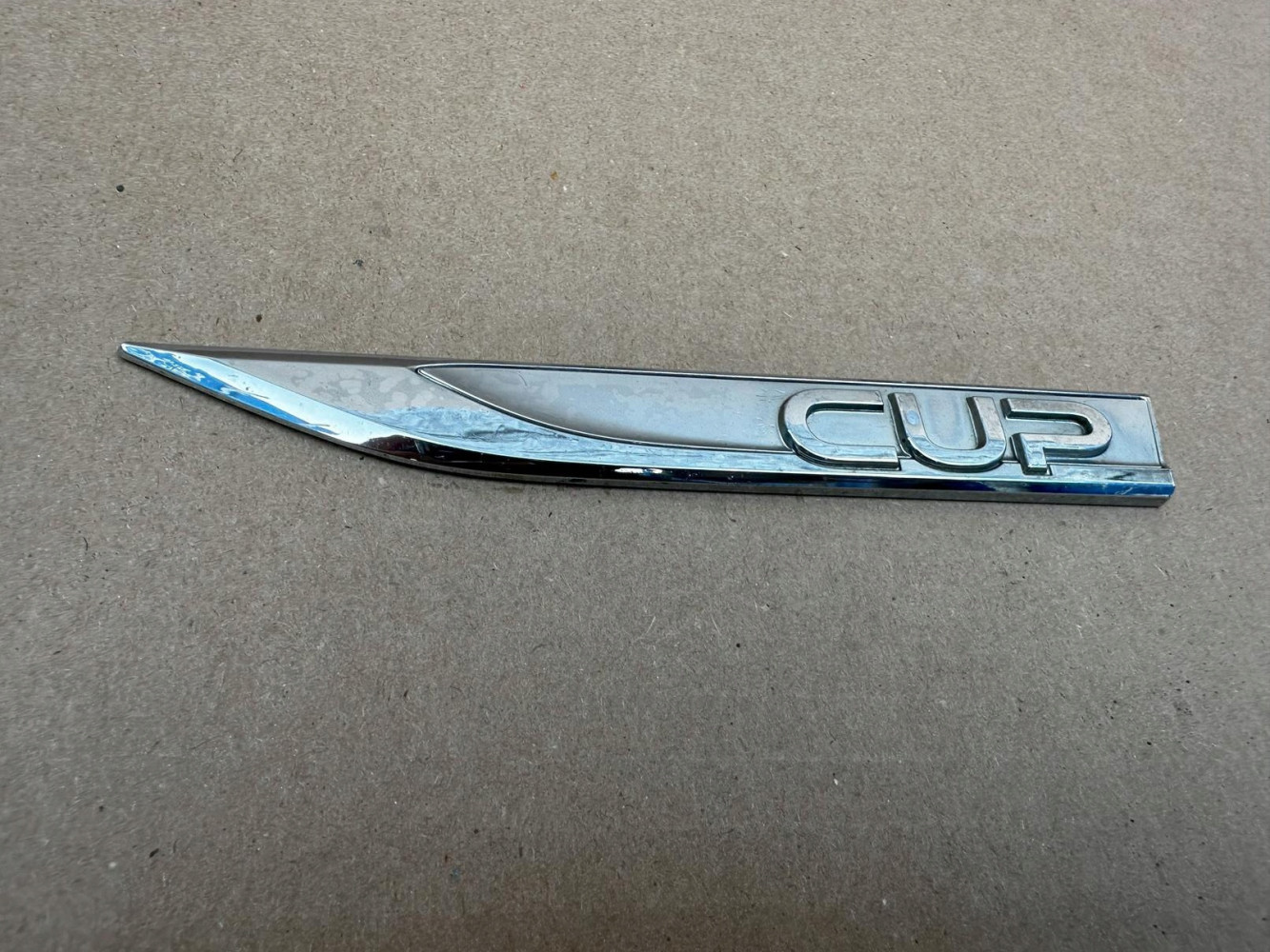 CUP VW GOLF VII EMBLEMAT ZNACZEK ORYGINAŁ - (17319719249)