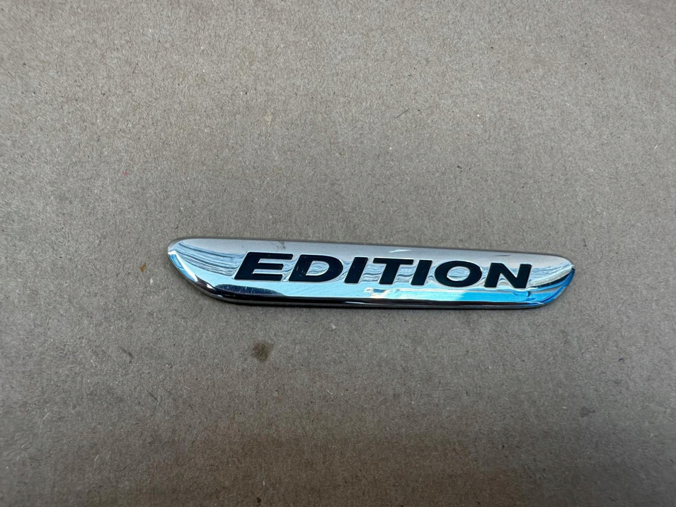 MERCEDES EDYTION EMBLEMAT ZNACZEK ORYGINAŁ - (17319904129)