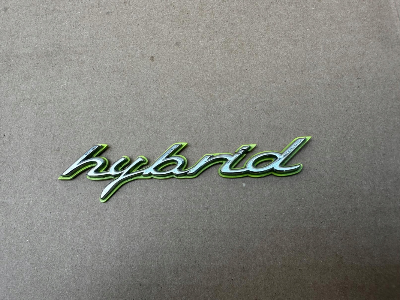 Porsche hybrid kolor Silver-Green EMBLEMAT ZNACZEK ORYGINAŁ - (17319921076)