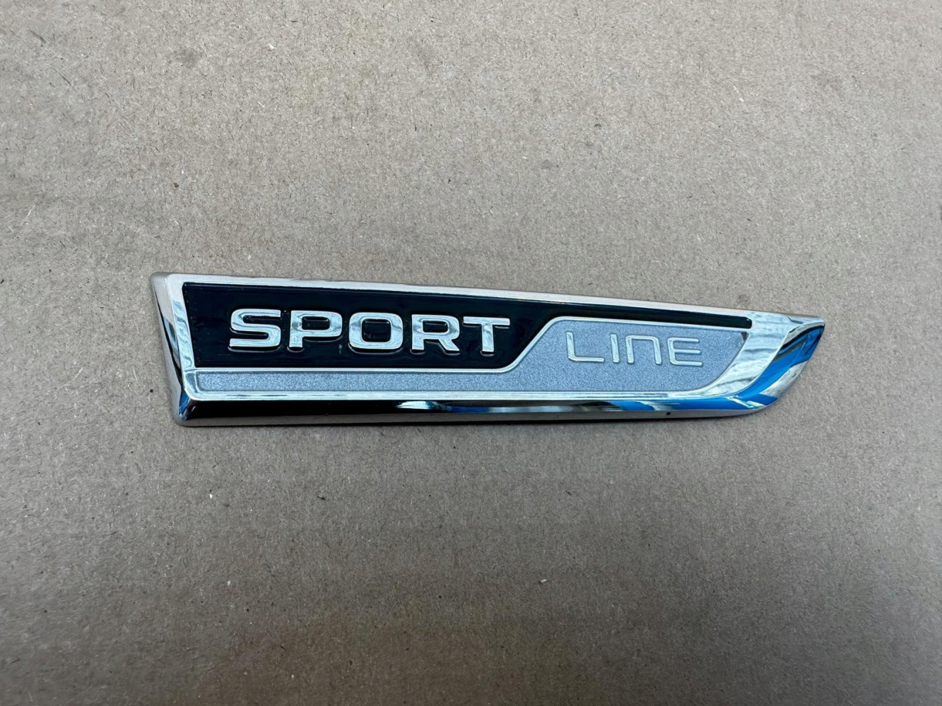 SKODA SUPERB 3 III SPORTLINE 3V0B53041 EMBLEMAT ZNACZEK ORYGINAŁ - (17319955486)
