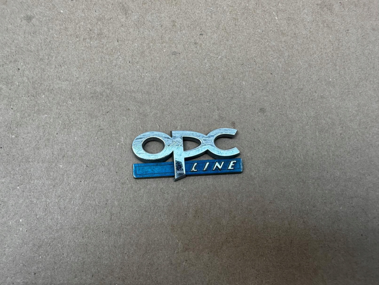 OPC LINE OPEL VECTRA ASTRA CORSA METALOWY EMBLEMAT ZNACZEK ORYGINAŁ - (17319966331)