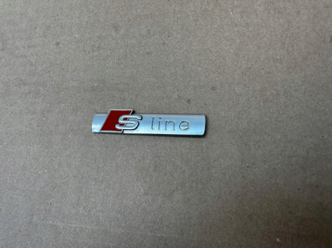 AUDI S LINE 8N0 853 601A SREBNY ZNACZEK ORYGINAŁ - (17319973336)