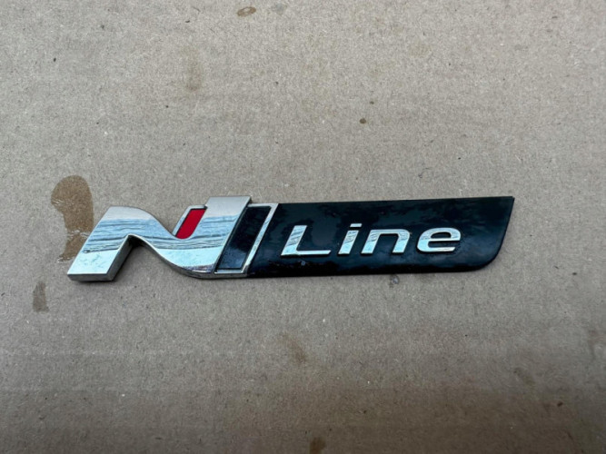 HYUNDAI I20 III N-LINE ZNACZEK ORYGINAŁ - (17323236014)