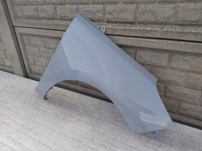 FORD FIESTA Mk8 MK 8 16-22 BŁOTNIK PRZEDNI PRAWY - (12219595083)