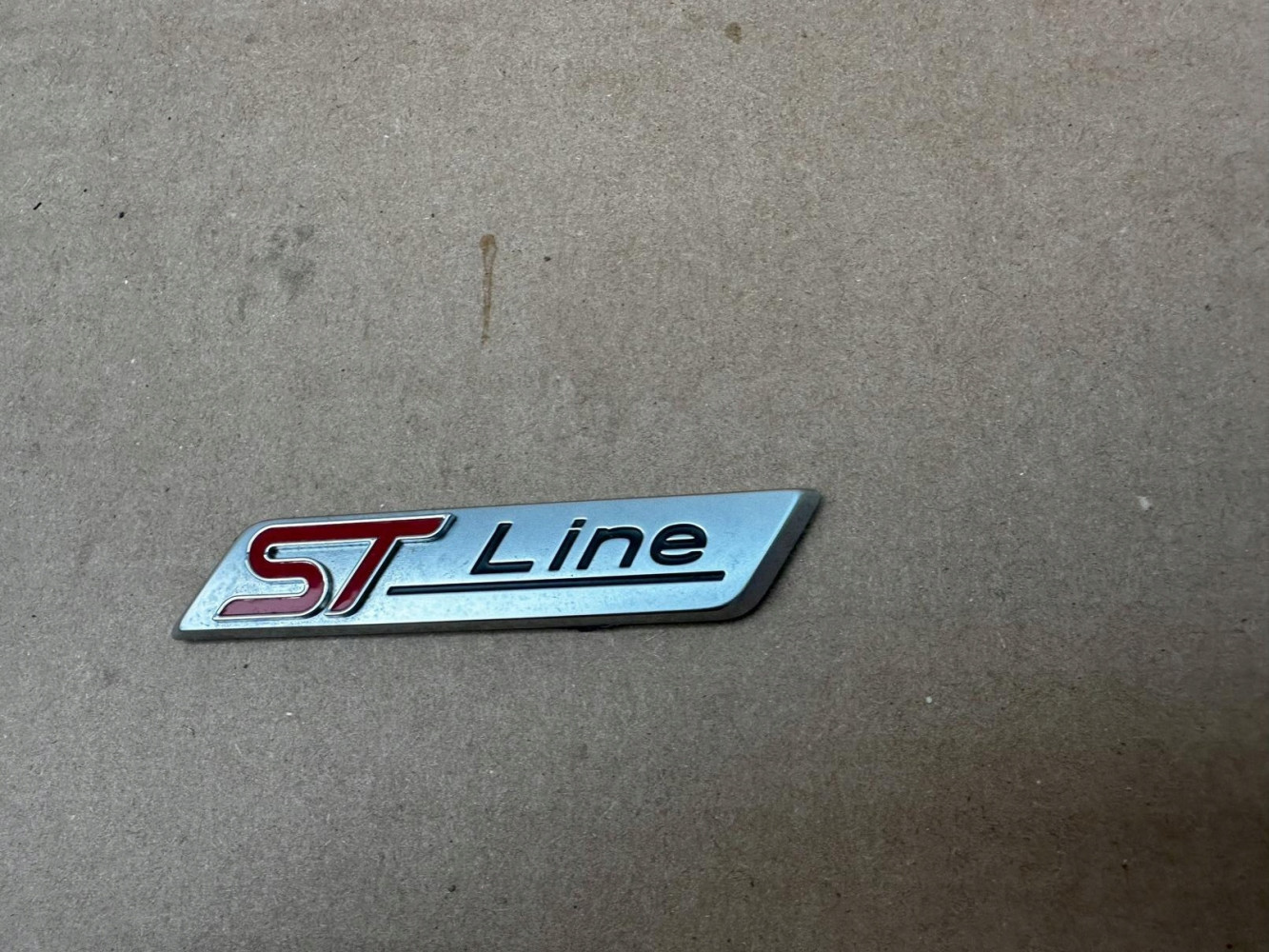 FORD ST LINE ZNACZEK ORYGINAŁ - (17326766383)