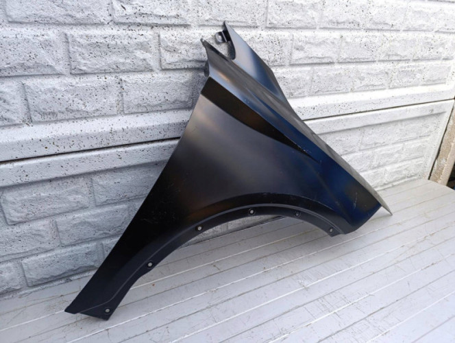 SEAT ARONA BŁOTNIK PRZEDNI PRAWY NOWY - (17326775247)