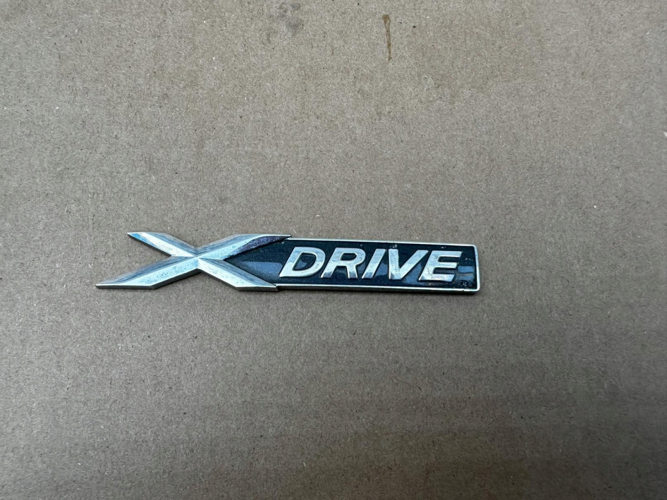 XDRIVE X-DRIVE BMW Połysk ZNACZEK ORYGINAŁ - (17326790766)