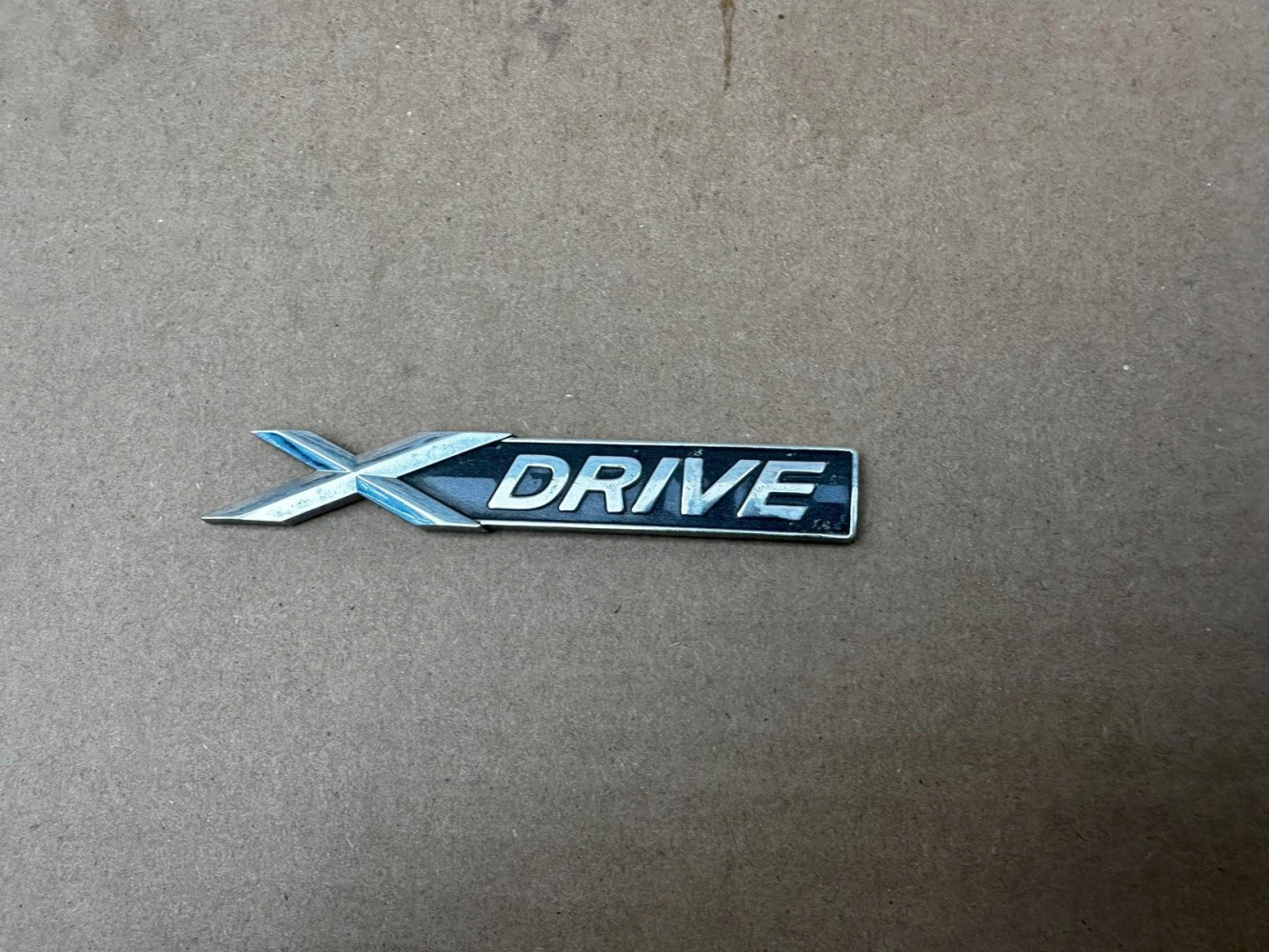 XDRIVE X-DRIVE BMW Połysk ZNACZEK ORYGINAŁ - (17326790766)