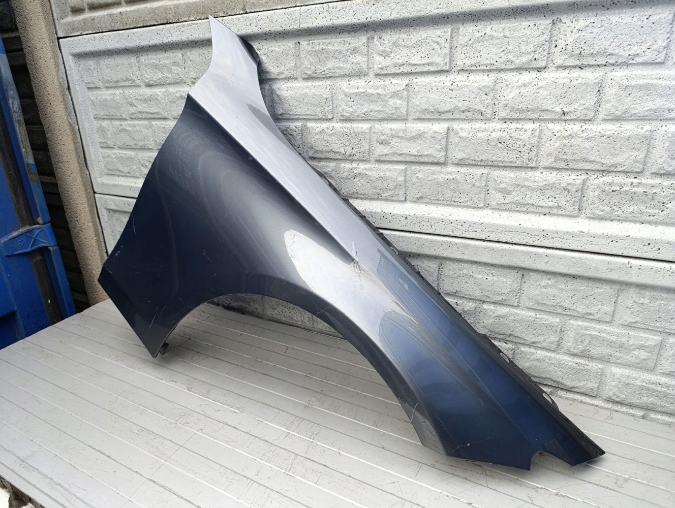 BŁOTNIK PRZEDNI PRAWY MERCEDES W217 W 217 S-KLASA COUPE - (17326946143)