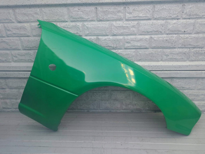 BŁOTNIK PRZEDNI PRAWY MAZDA MX5 1989-1998 MIATA - (17330354776)