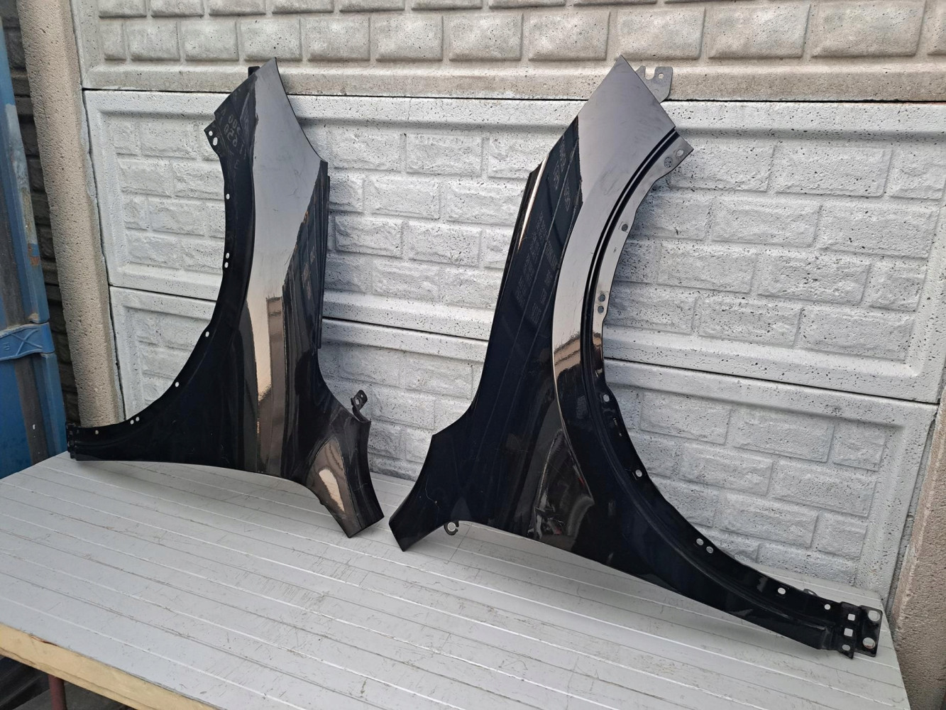 FORD KUGA ESCAPE MK3 20-24 BŁOTNIK PRZEDNI LEWY PRAWY - (17330375493)