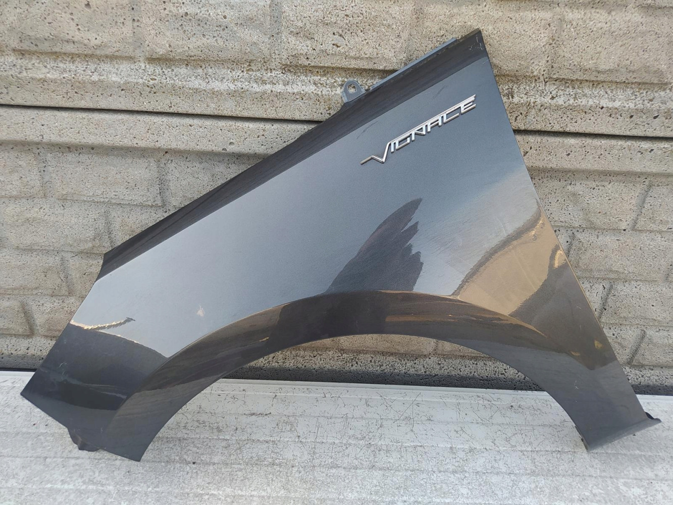 FORD FIESTA Mk8 MK 8 16-22 BŁOTNIK PRZEDNI LEWY - (12222555899)