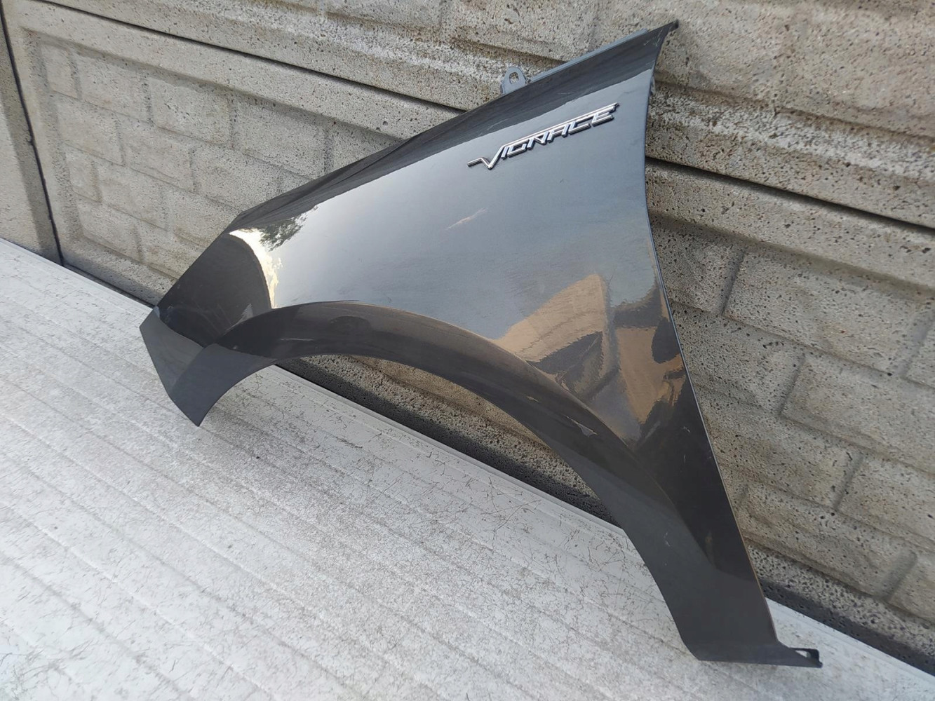 FORD FIESTA Mk8 MK 8 16-22 BŁOTNIK PRZEDNI LEWY - (12222555899)