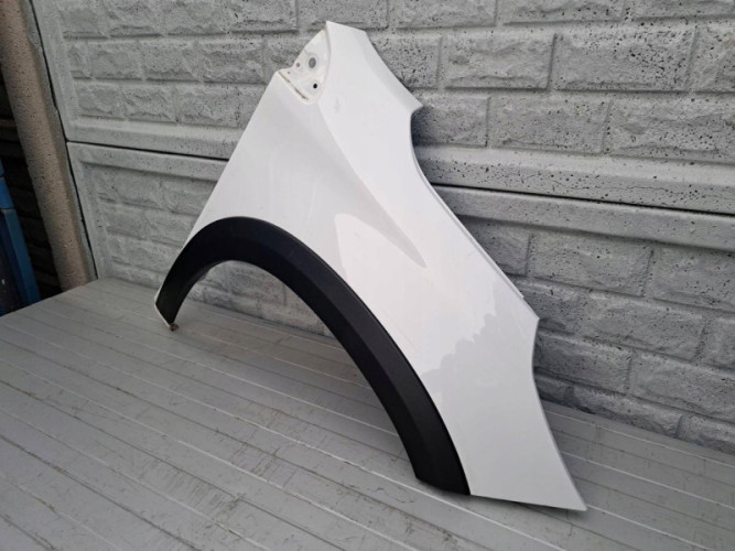 PEUGEOT 2008 14-18 BŁOTNIK PRZEDNI PRAWY - (17331215061)