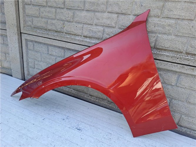 VOLVO V60 S60 2018-2024 BŁOTNIK LEWY PRZEDNI ORYGINAŁ (17133131688)