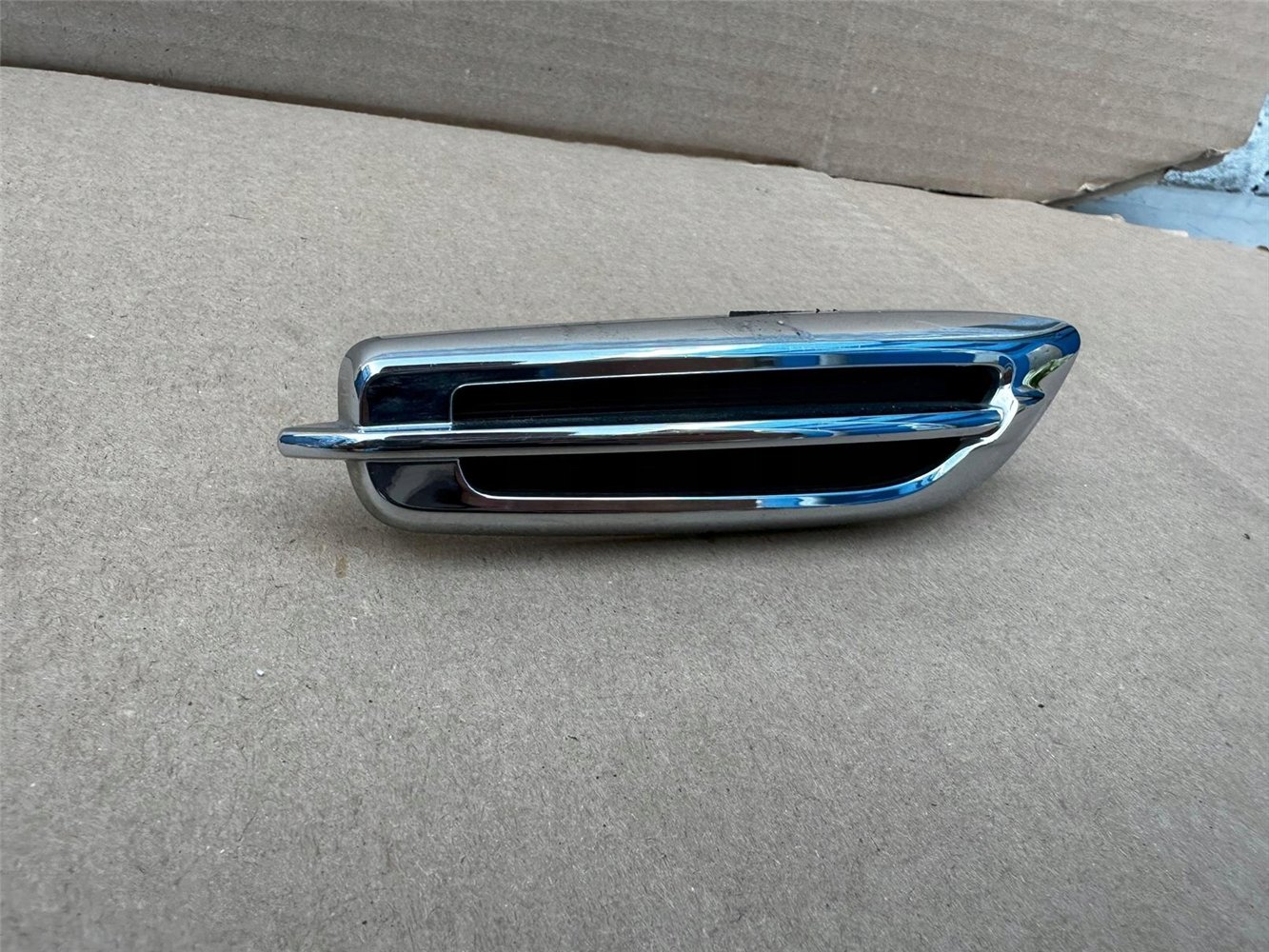 MITSUBISHI ASX CHROM EMBLEMAT ZNACZEK ORYGINAŁ (17322846487)