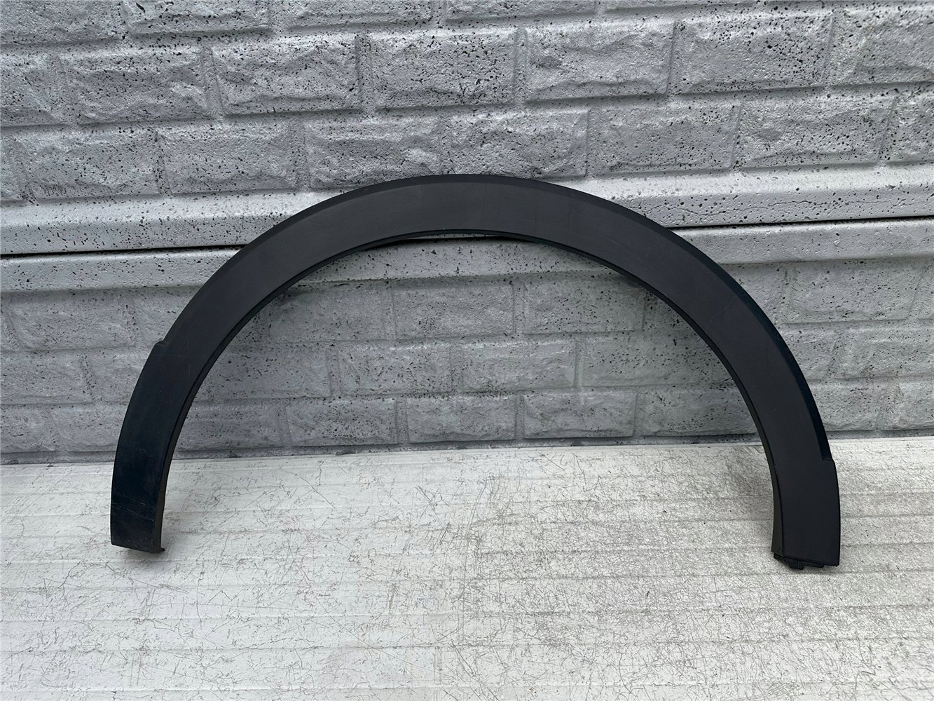 VW T-CROSS 19 VOLKSWAGEN LISTWA BŁOTNIKA PRAWY PRZÓD ORYGINAŁ (17338201892)