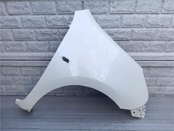 NISSAN MICRA K13 LIFT 13-18 BŁOTNIK PRZEDNI PRAWY ORYGINAŁ (17350720989)