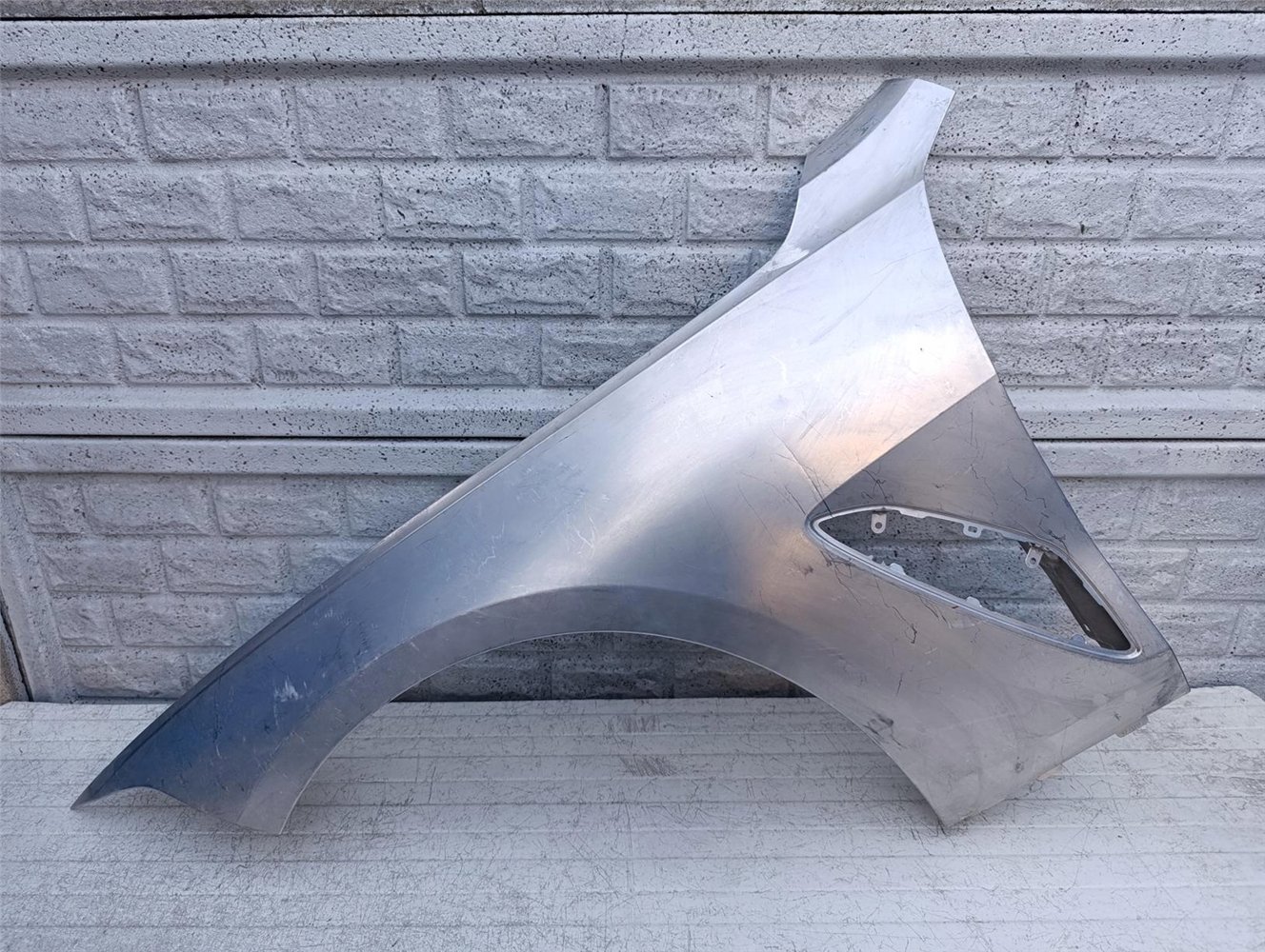 BMW serii 8 VIII G14 G15 G16 18-24 BŁOTNIK LEWY ORYGINAŁ (17350906738)