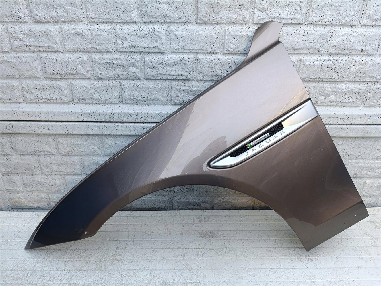 JAGUAR XE BŁOTNIK PRZÓD LEWY ORYGINAŁ (17350910617)