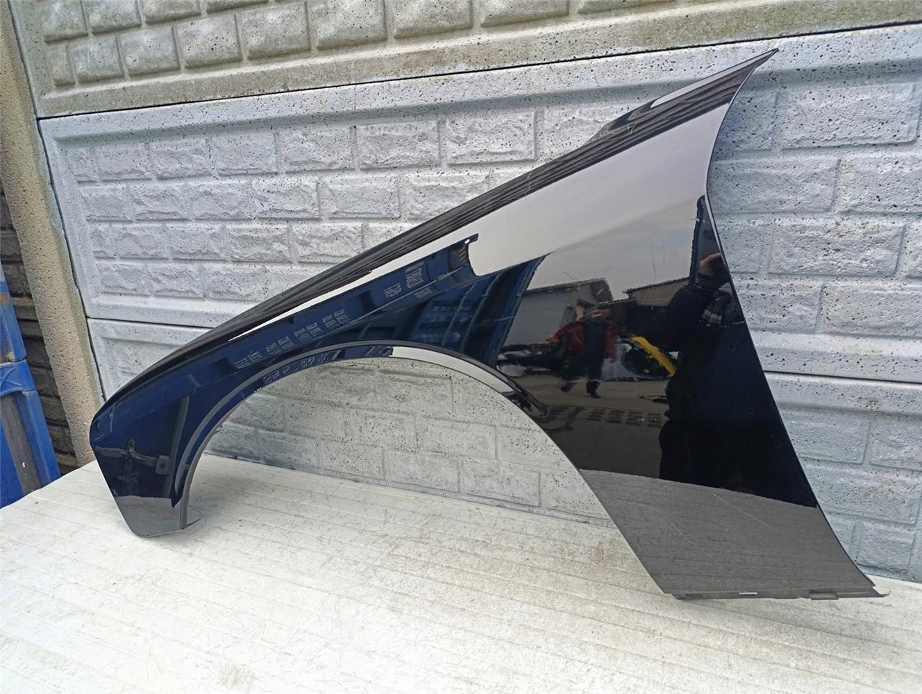 CHEVROLET CHALLENGER BŁOTNIK LEWY PRZEDNI ORYGINAŁ (17350960755)